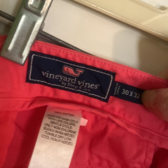 Vineyard Vines - slim fit breaker pant. Salmon colored. 30x32 - Picture 5 of 7